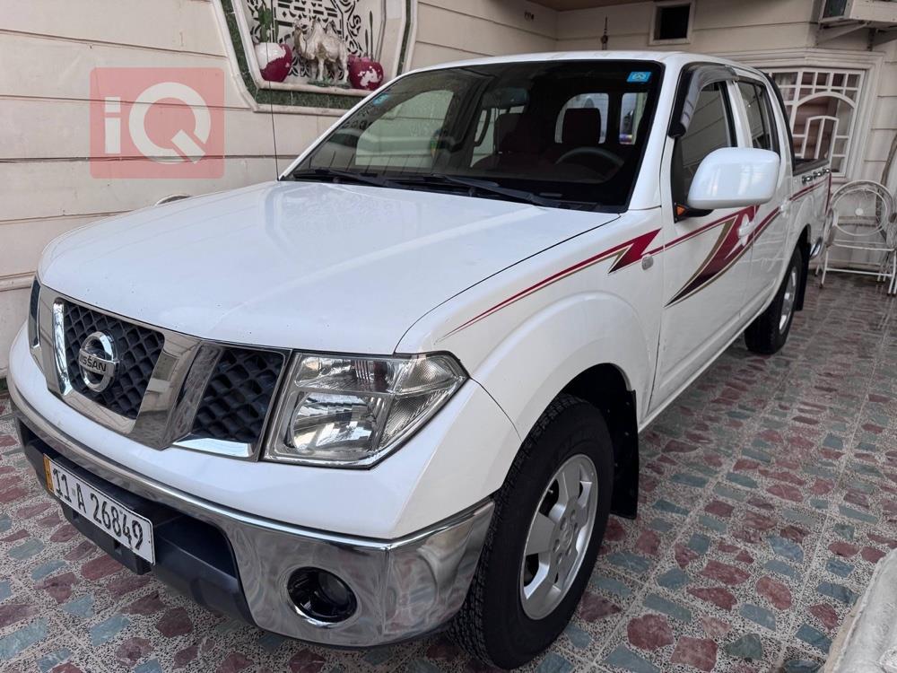نيسان نافارا